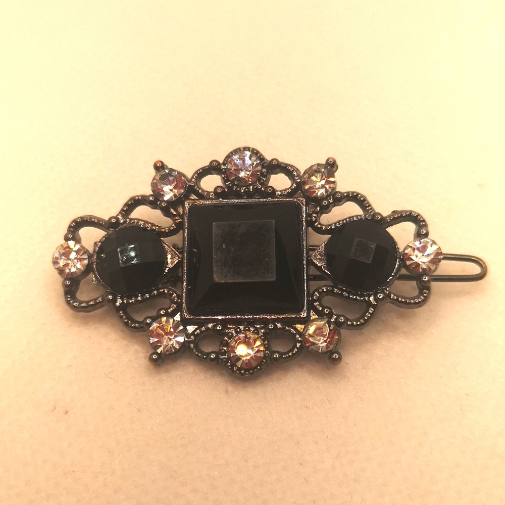 Silver tone rhinestone hair barrette
